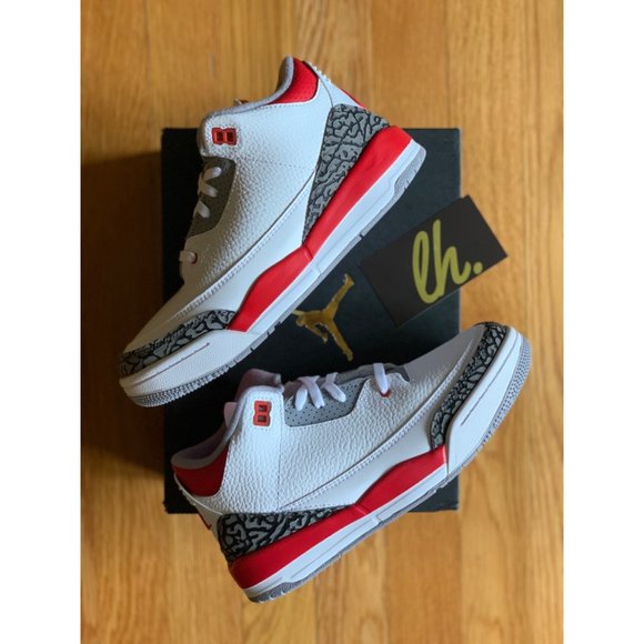 Size 3y Air Jordan 3 Retro “Fire Red” Athletic Basketball Shoes DM0966-160 - Picture 6 of 6